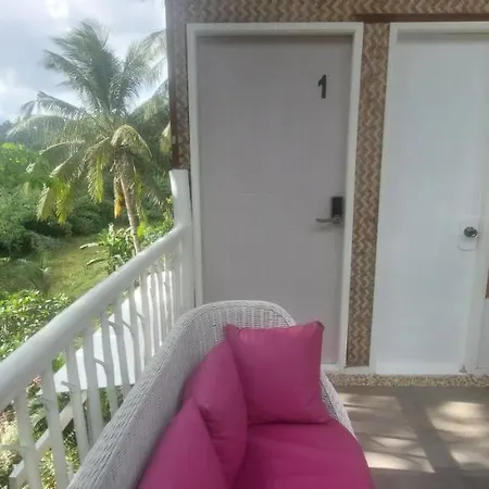 A Touch Of Pink Secret Eco Retreat Near Underground River Puerto Princesa Exterior photo