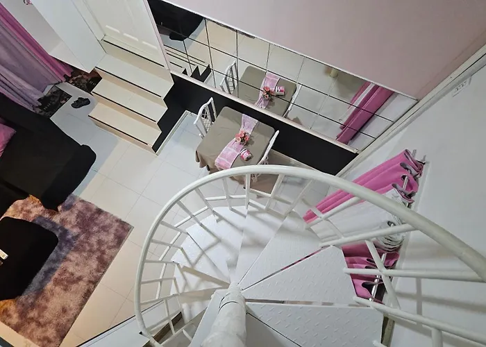 A Touch Of Pink Secret Eco Retreat Near Underground River